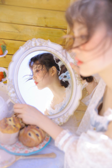做丰满漂亮的女学生